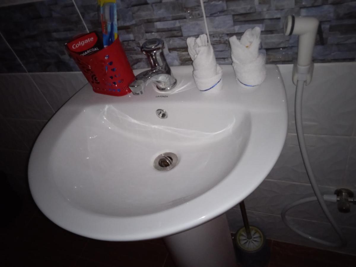 Sarah'S Garden Bnb & Spa Bed & Breakfast Clarin  Eksteriør bilde