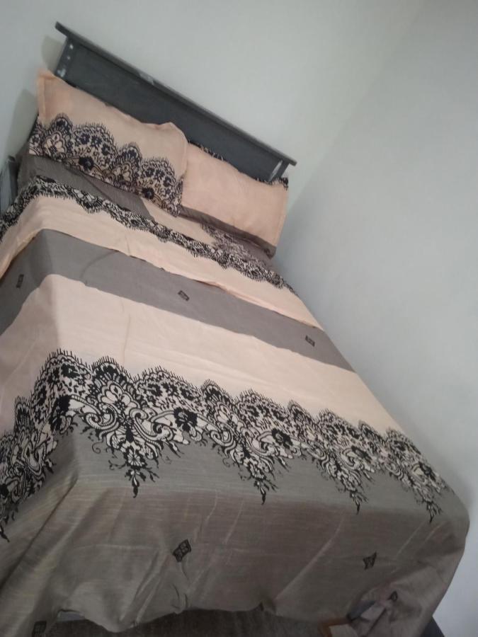 Sarah'S Garden Bnb & Spa Bed & Breakfast Clarin  Eksteriør bilde