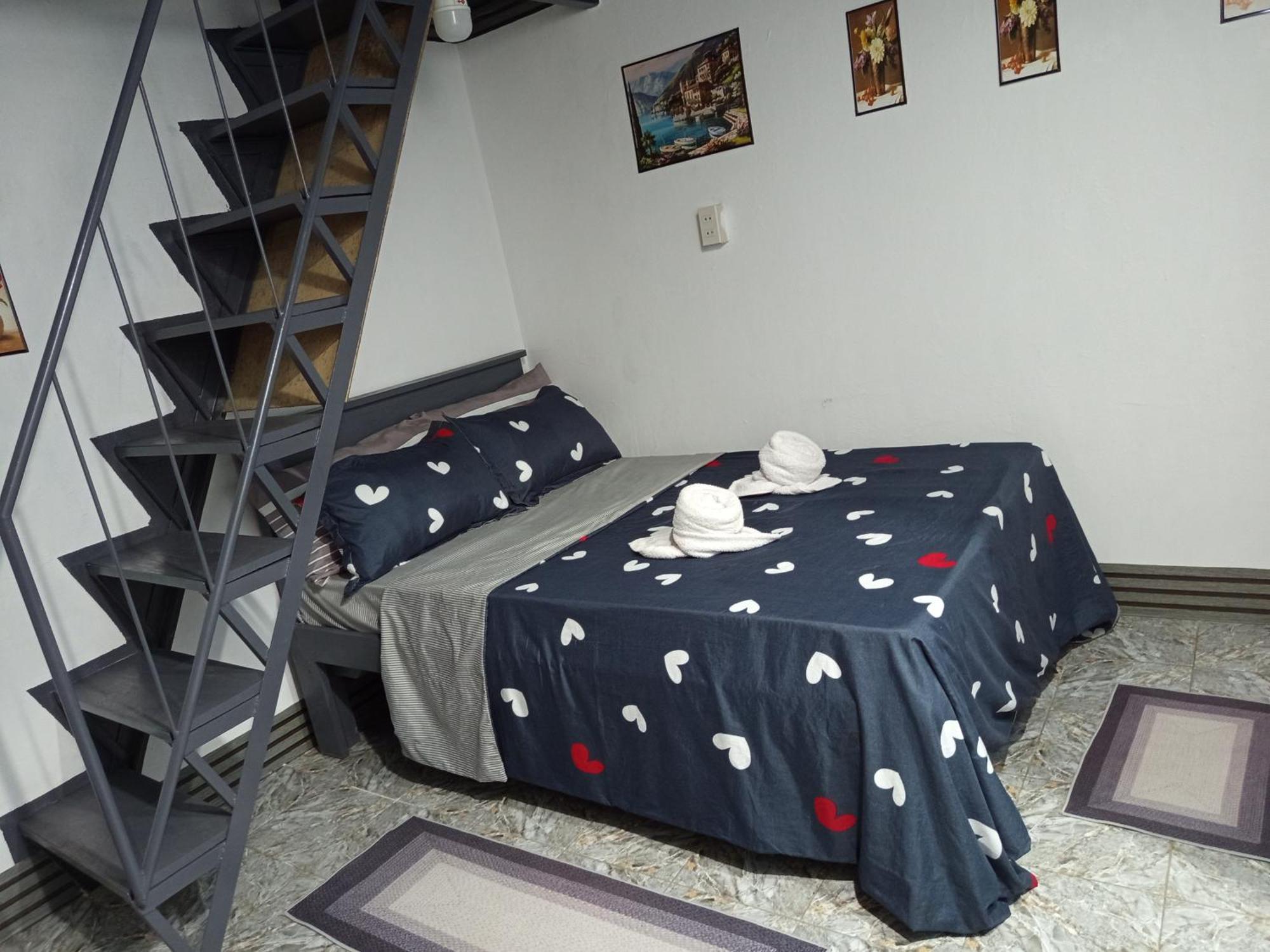 Sarah'S Garden Bnb & Spa Bed & Breakfast Clarin  Eksteriør bilde
